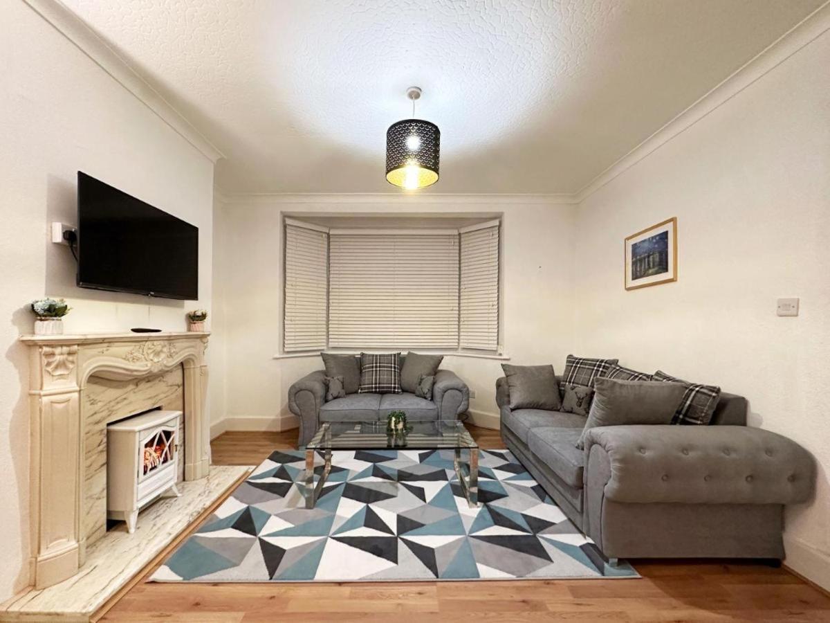 Charming 3-Bedroom Family Home Londra Dış mekan fotoğraf
