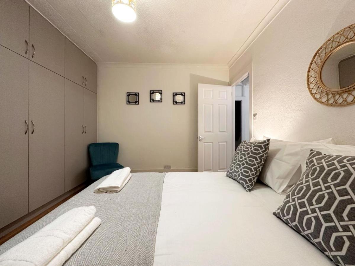 Charming 3-Bedroom Family Home Londra Dış mekan fotoğraf