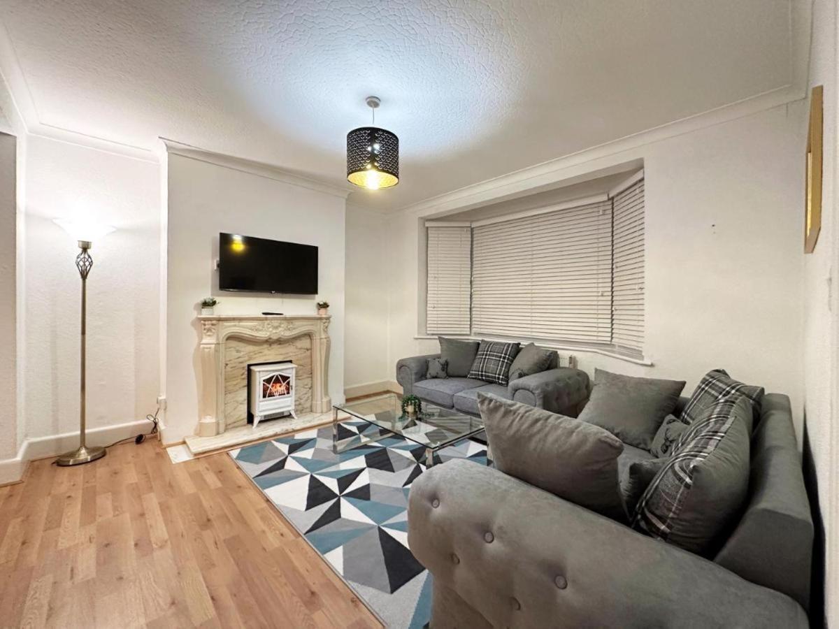 Charming 3-Bedroom Family Home Londra Dış mekan fotoğraf