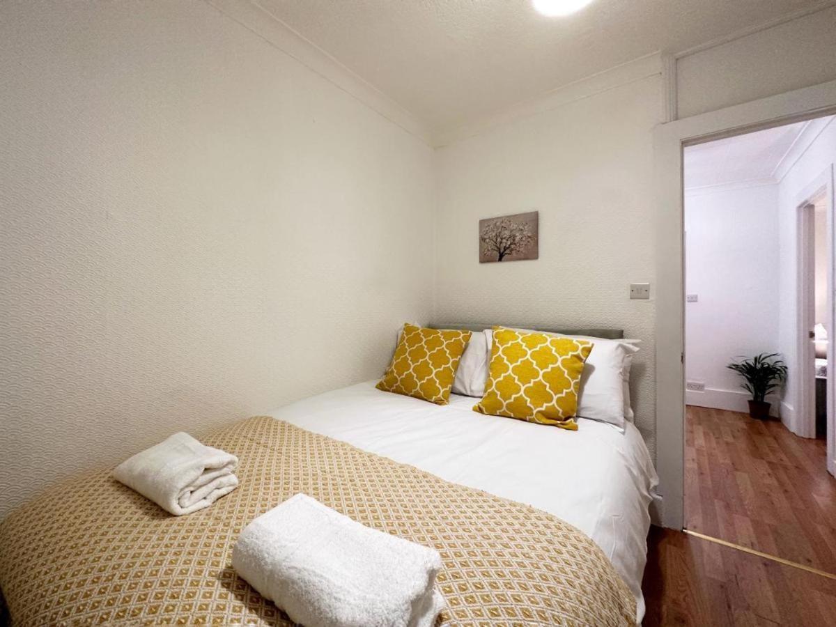 Charming 3-Bedroom Family Home Londra Dış mekan fotoğraf
