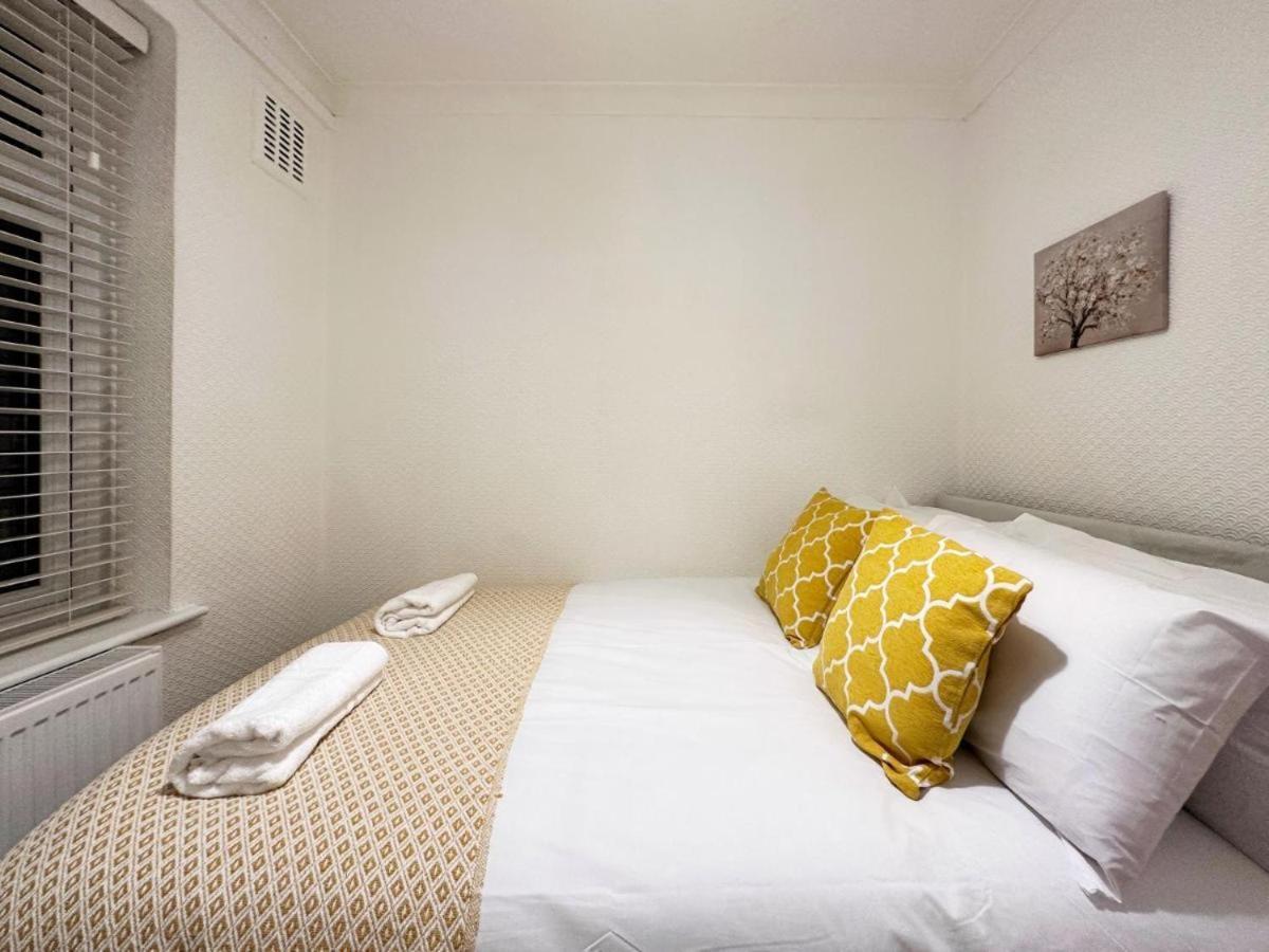 Charming 3-Bedroom Family Home Londra Dış mekan fotoğraf