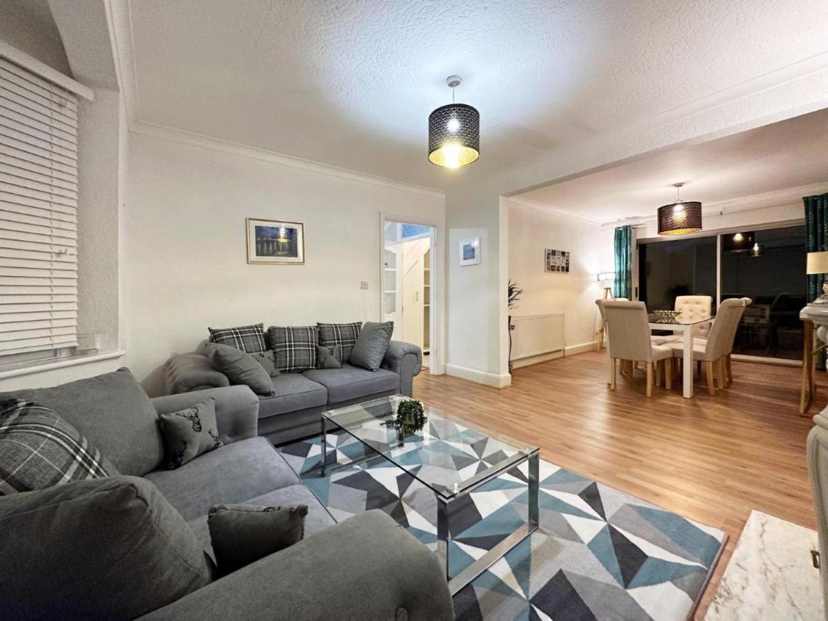 Charming 3-Bedroom Family Home Londra Dış mekan fotoğraf