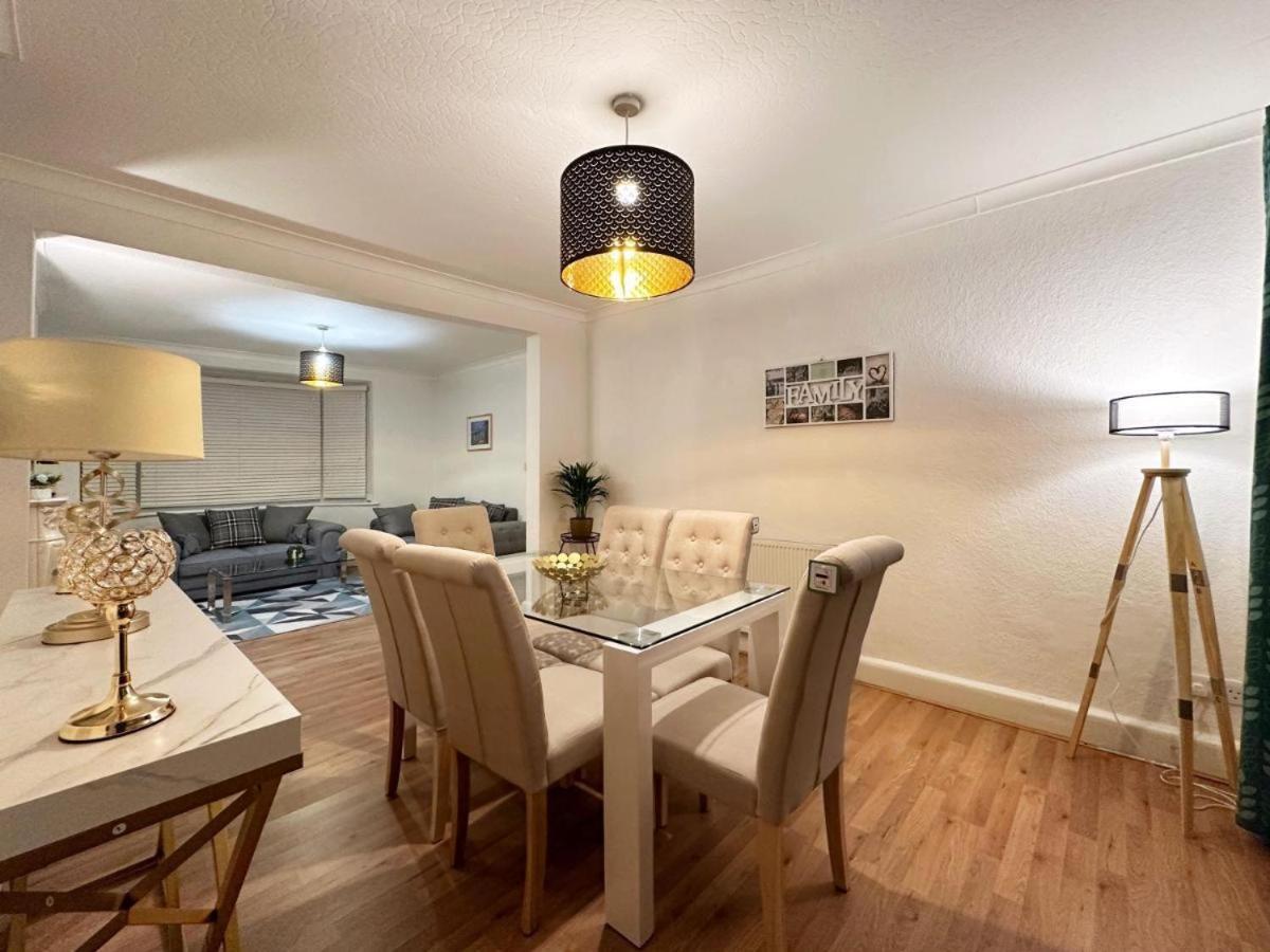 Charming 3-Bedroom Family Home Londra Dış mekan fotoğraf